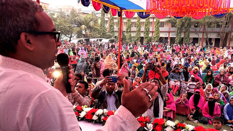 বরিশালে-স্বতন্ত্র-প্রার্থীর-প্রচারণায়-বাধা,-আহত-৬