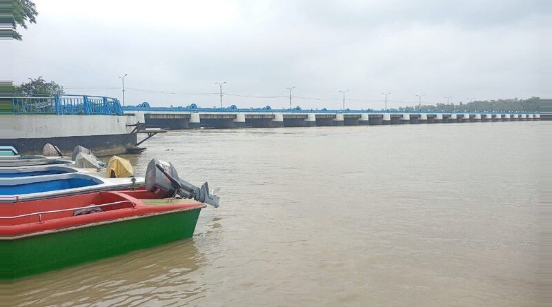 পানি-বৃদ্ধিতে-আতঙ্কিত-তিস্তা-পাড়ের-সাধারণ-মানুষ