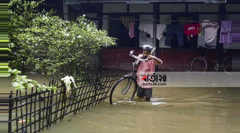 সিলেট-সীমান্তবর্তী-আসামে-বন্যায়-ফুঁসছে-ব্রহ্মপুত্র